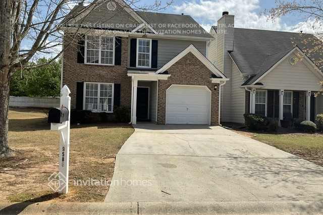 Building Photo - 9586 Lakeview Cir