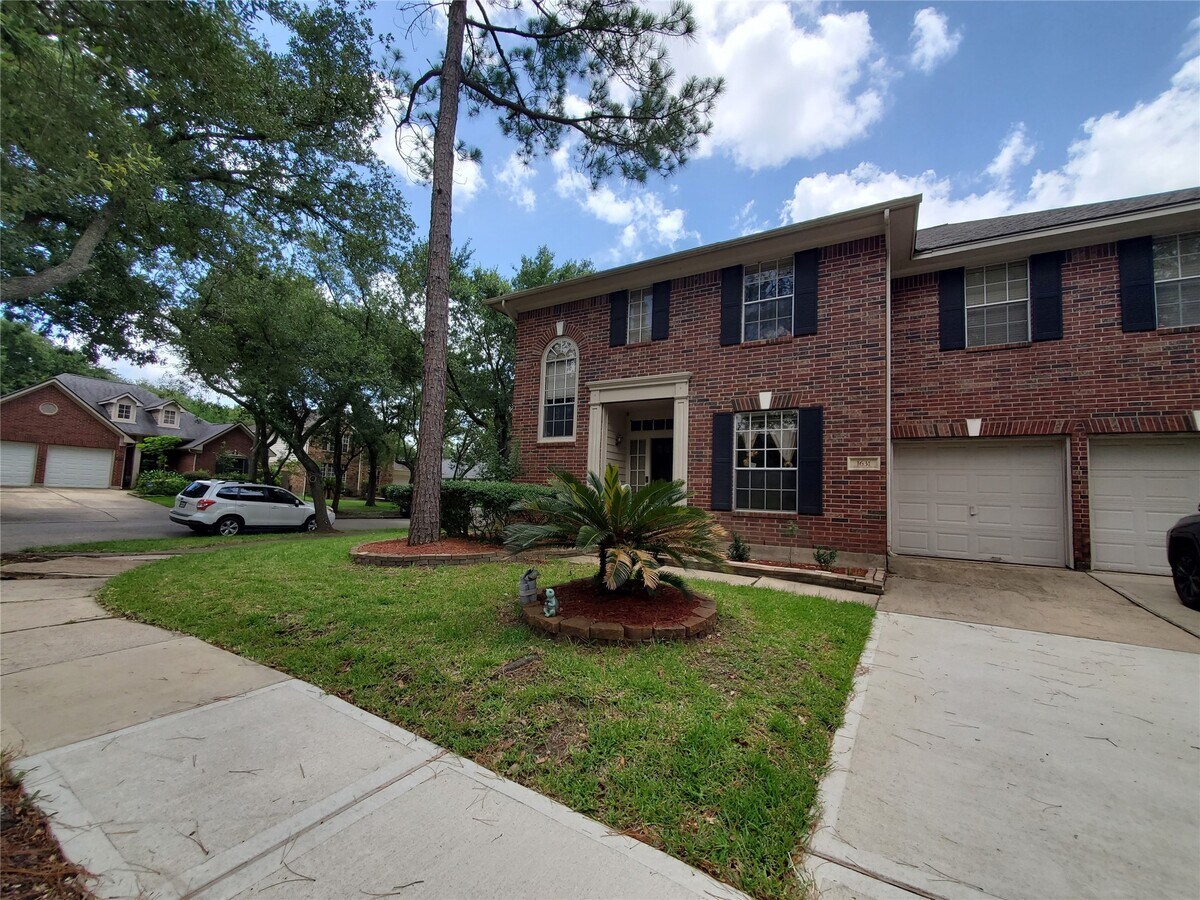 Photo - 1631 Almond Brook Ln