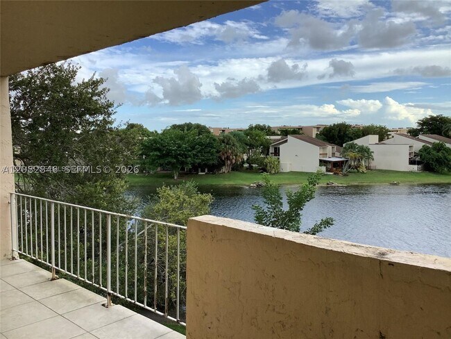 Photo - 9359 Fontainebleau Blvd Unit F307