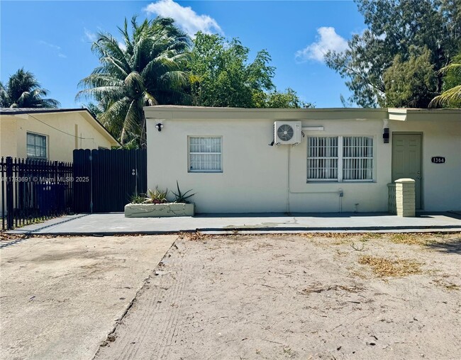 Photo - 1364 NE 145th St Apartamento Unidad 1