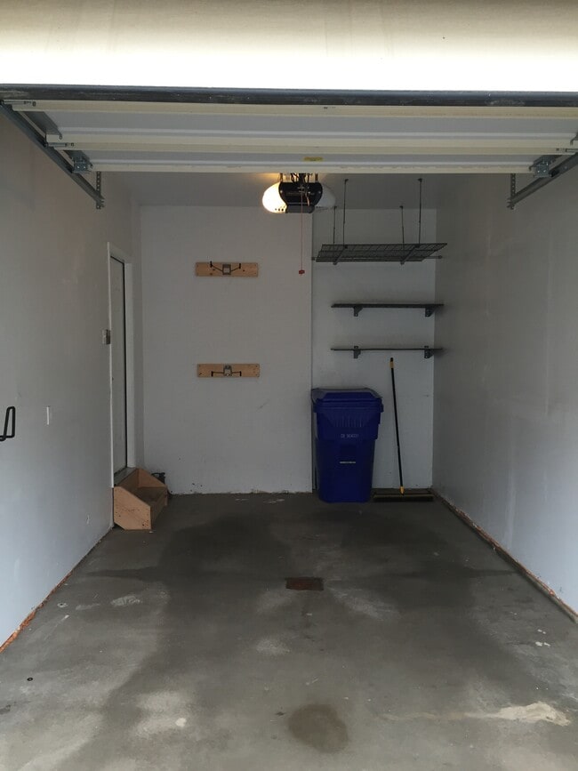 Photo - 214 Southern Valley Ct