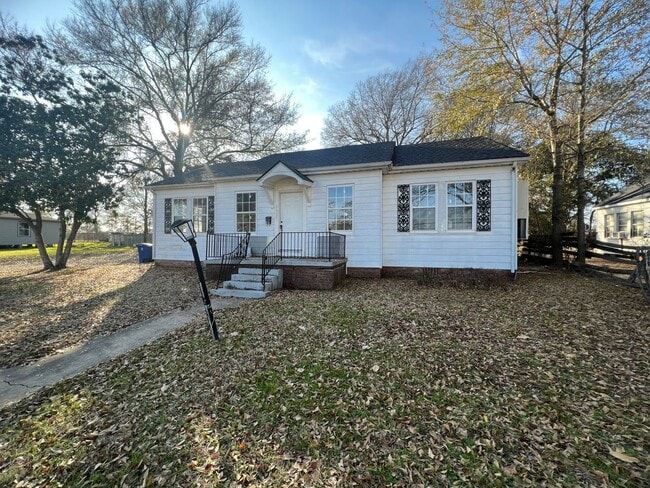 Close to Ochsner LSU, dining and shopping... - Close to Ochsner LSU, dining and shopping... House