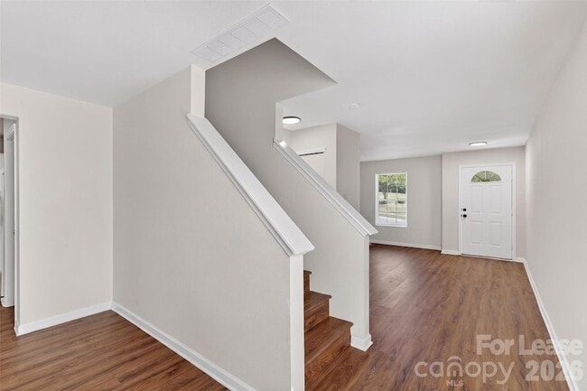 458 Settlers Ridge Dr