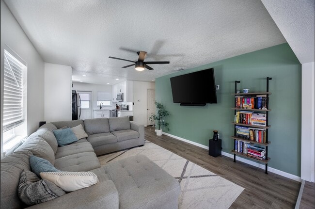 Photo - 1316 S Bumby Ave