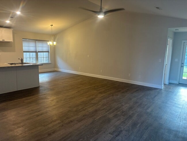 Photo - 135 BrookLawn Dr