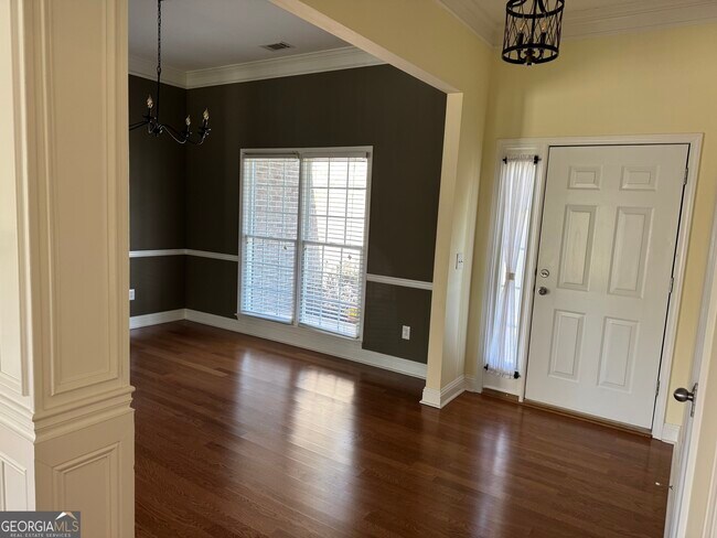 Photo - 1040 Willowynd Point