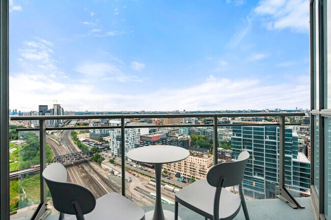 Photo - 1 Iceboat Terr Unit ID1345794P