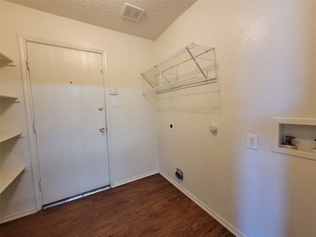 Photo - 1815 Brookwood Dr