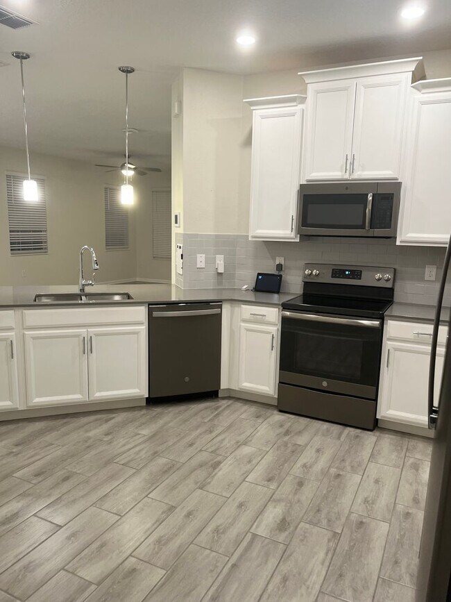 Photo - Incredible 5 Bedroom, 3 Bath Town home wit...