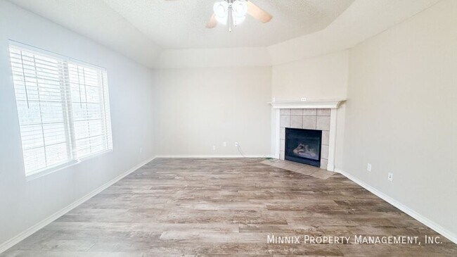 Photo - 3208 111th St Unit B