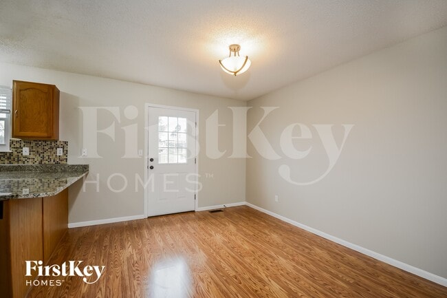 Photo - 2005 Rosedale Ct