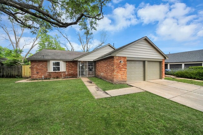 Building Photo - 6034 Vickijohn Dr