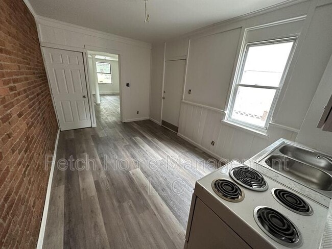 Photo - 528 S Duke St