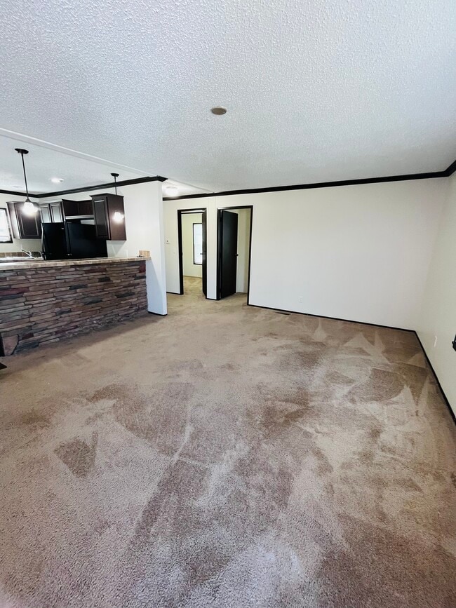 Photo - 15621 Pine Ridge Dr