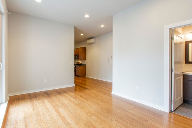 Photo - The Residences At 3221