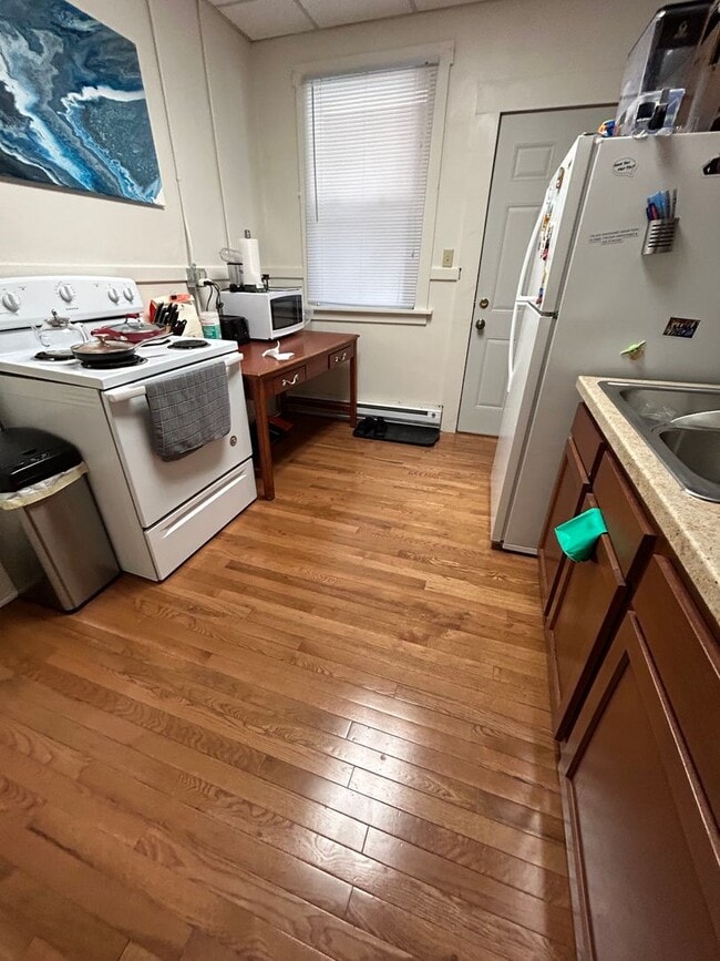 Photo - 1 Bedroom 1 Bathroom Apartment Unit Apt 103