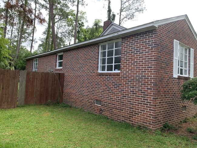 Photo - 1133 Mary Ave