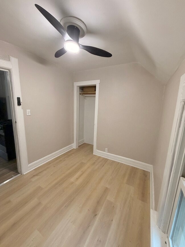 Photo - 3104 N Newhall St Unit 3104 N Newhall St