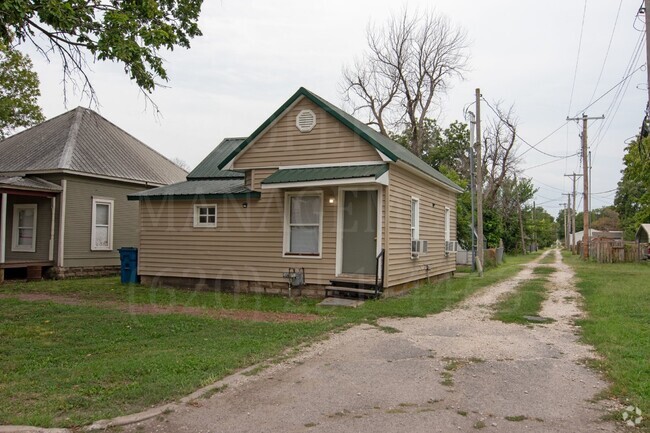 Building Photo - 1 Bedroom 1 Bath Rental