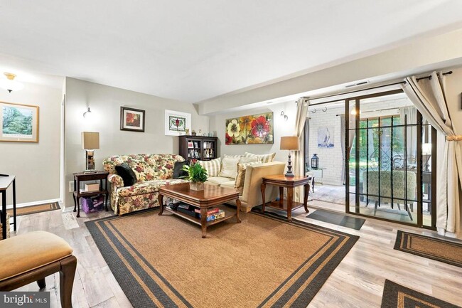 Photo - 53A W Bluebell Ln