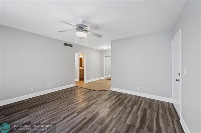Photo - 5900 NE 22nd Way Unit 801