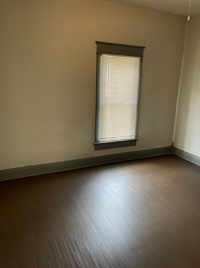 Photo - $875 - 2 bed 1 bath - Single Family Home