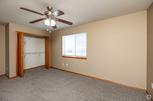 2BR, 2BA - 1,029 SF - First Bedroom