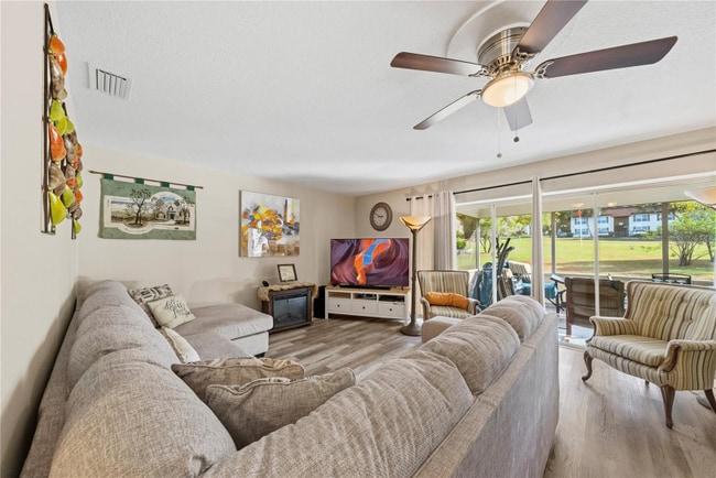 Photo - 2507 Bluegrass St