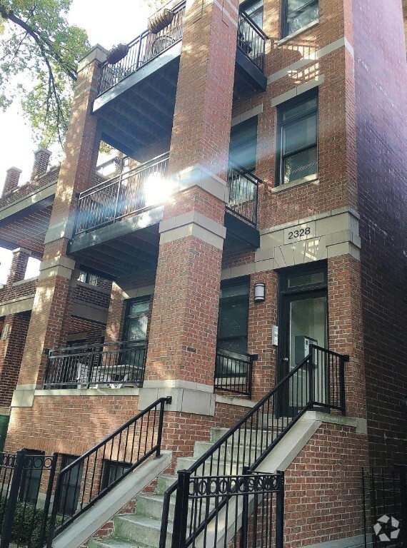 Building Photo - 2328 N Greenview Ave Rental
