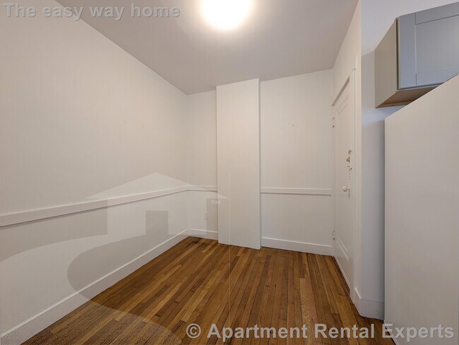 Photo - 36 College Ave Unit #4