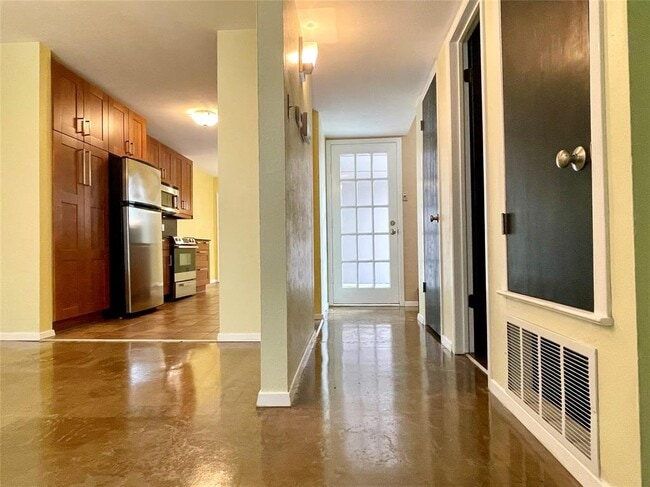 Photo - 1721 Timber Ridge Dr