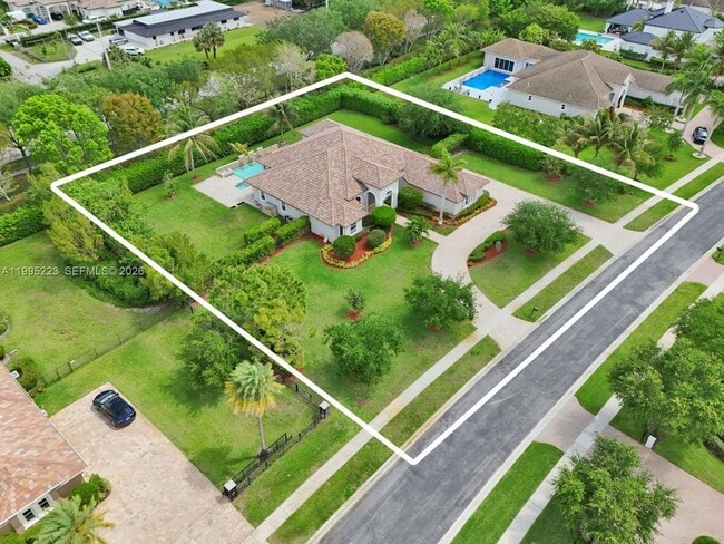 Building Photo - 14401 Jockey Cir