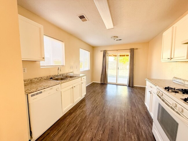 Photo - Mirabella Home!