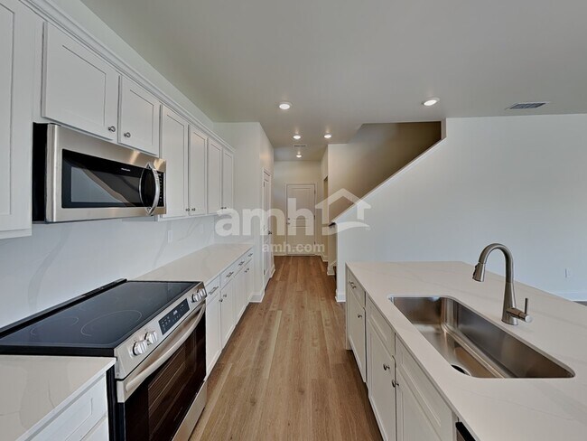 Photo - 3505 Shane Hill Rd SW