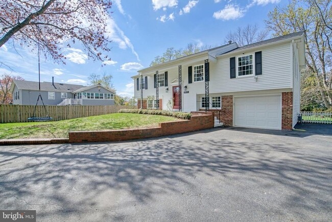 Photo - 12805 Point Pleasant Dr
