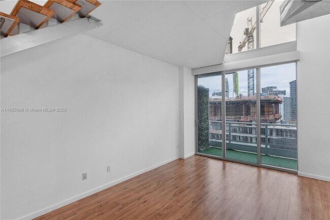 Photo - 690 SW 1st Ct Unit PHII08