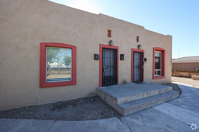 Building Photo - Cute, one bedroom, in  Phoenix, with utili... Unit B Rental