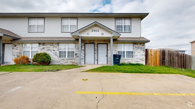 Building Photo - Townhouse by Fort Cavazos ready to move in