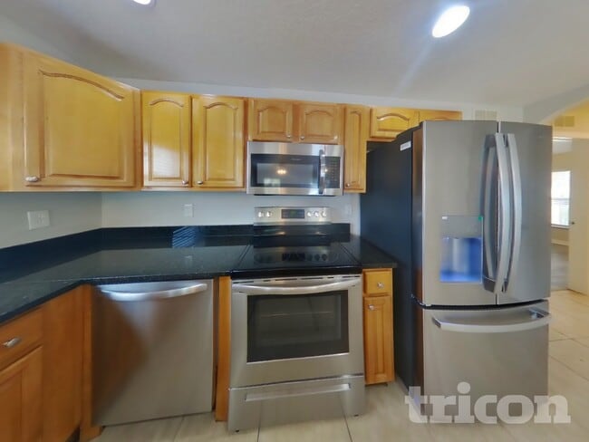 Photo - 8014 N 14th St
