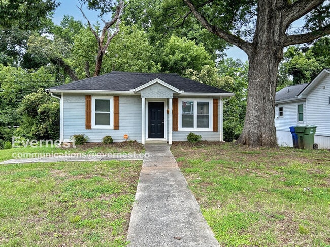 Photo - 1152 Wedgewood Dr NW House