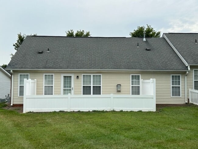 Photo - Beautiful Fenced in Patio Home in Colfax!