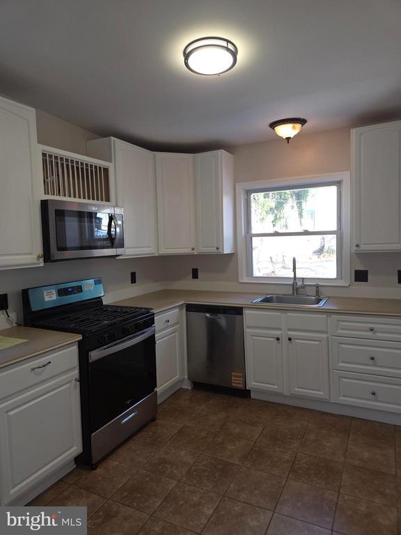 Photo - 139 S 4th Ave