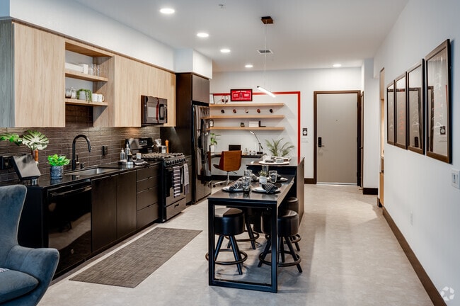 A4 - 1BR, 1BA - 805 – 834SF - Platinum Triangle