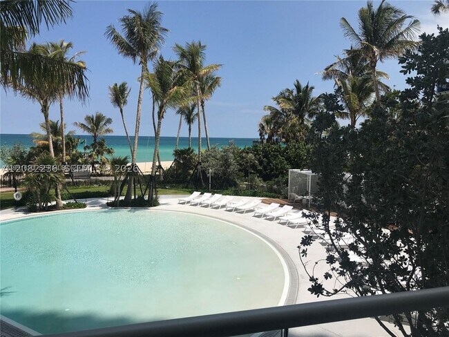 Photo - 16901 Collins Ave Unit 704