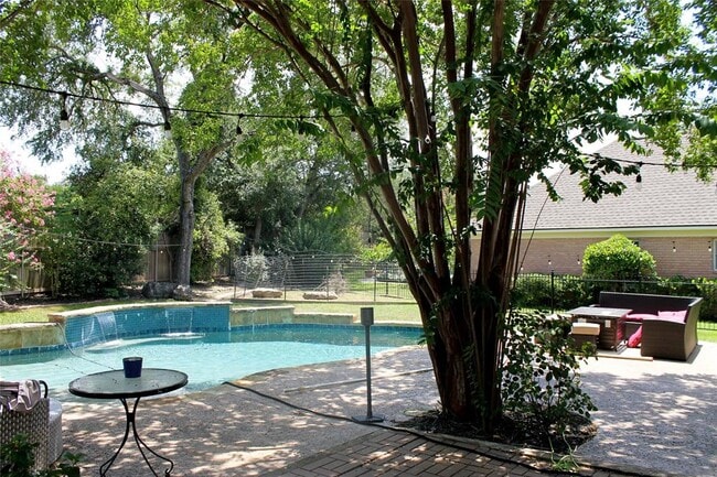 Building Photo - 10713 Bay Laurel Trail Rental