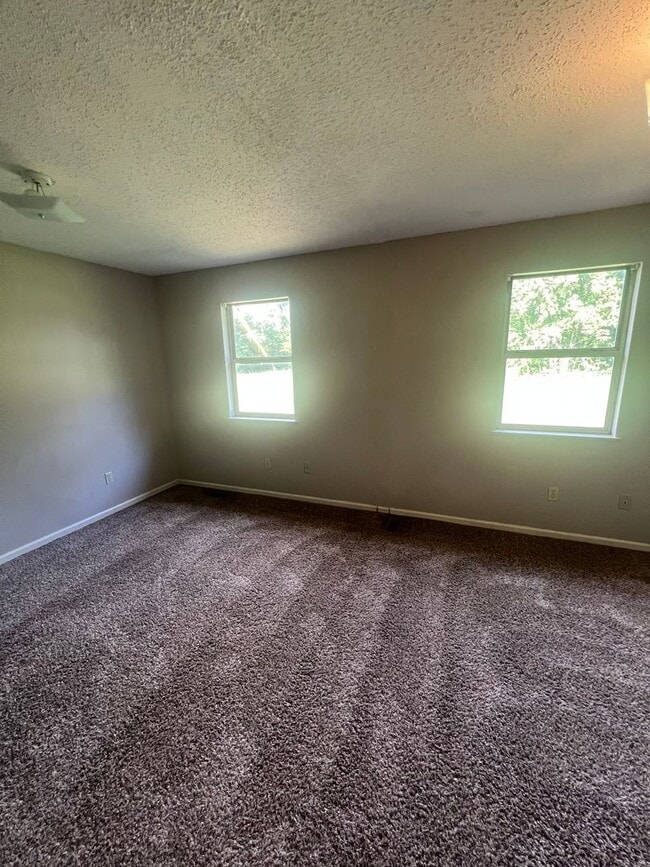 Photo - 427 Mt Pelia Rd Unit 9
