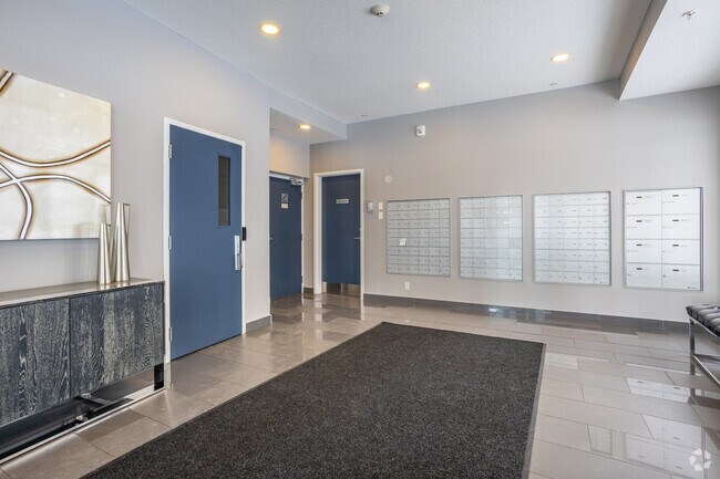 Photo - Insignia Tower