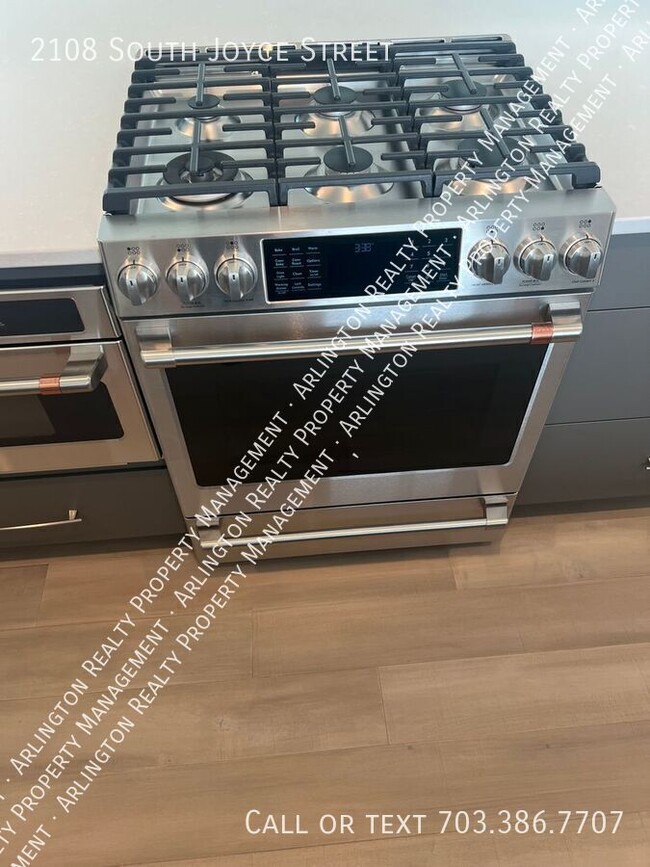 Photo - 2108 S Joyce St