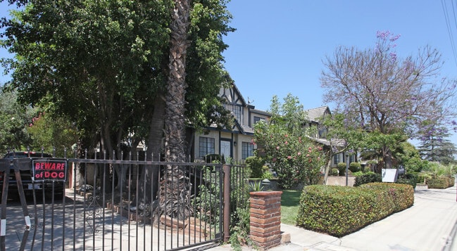 Photo - Trailside Apartments