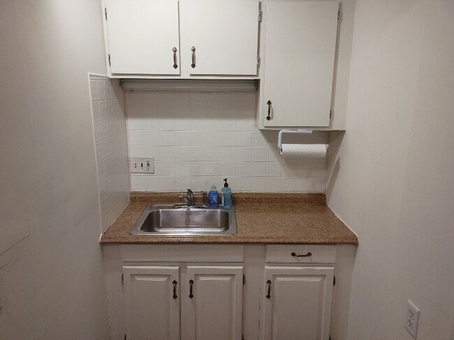 412 W Saginaw St Unidad #1